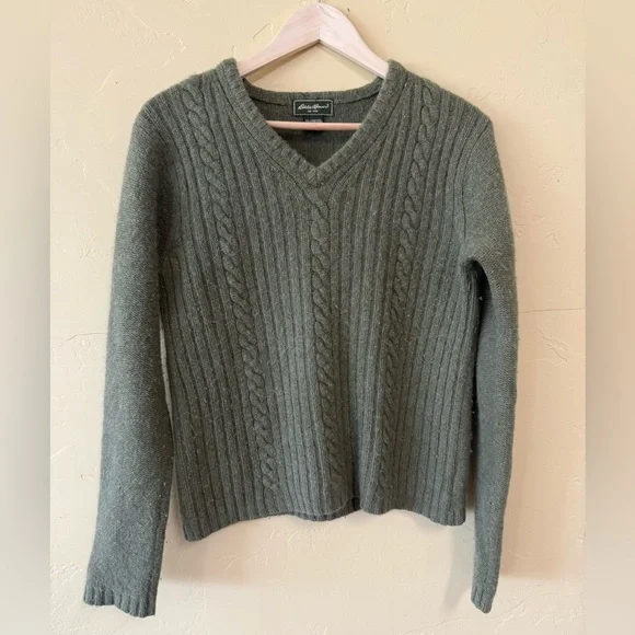 Eddie Bauer Green Lamb’s Wool & Angora Green Sweater - Picture 1 of 6
